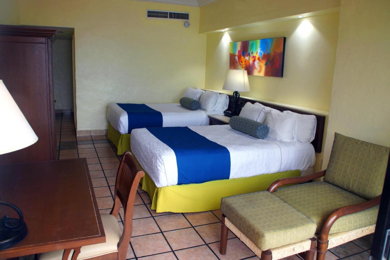 Royal Villas Resort Mazatlán Buitenkant foto