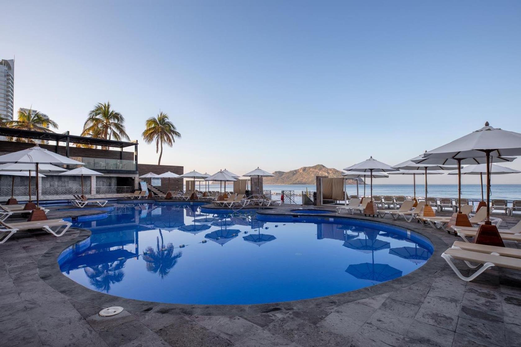 Royal Villas Resort Mazatlán Buitenkant foto